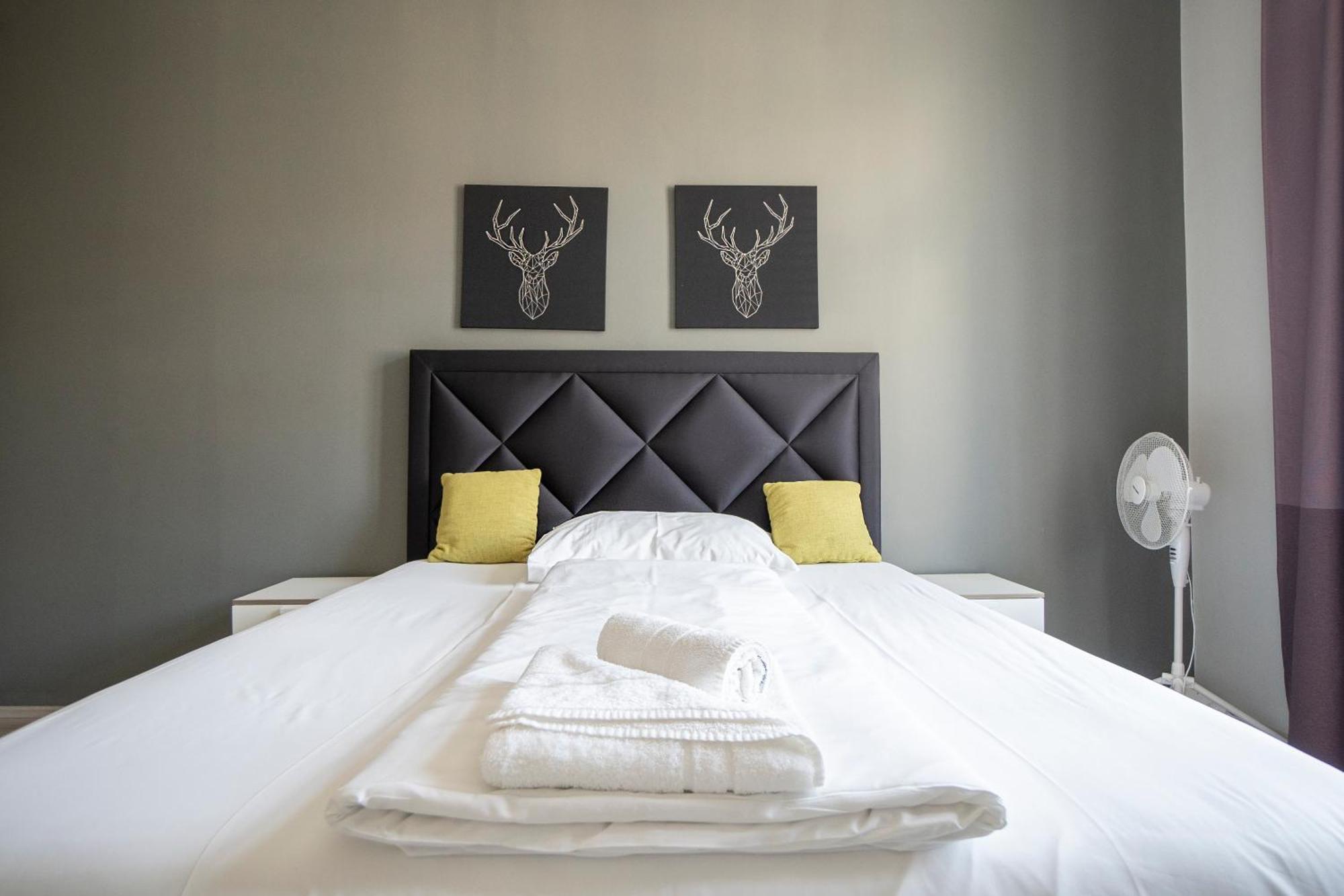 Brand New Renovated Near Augarten * Wenen