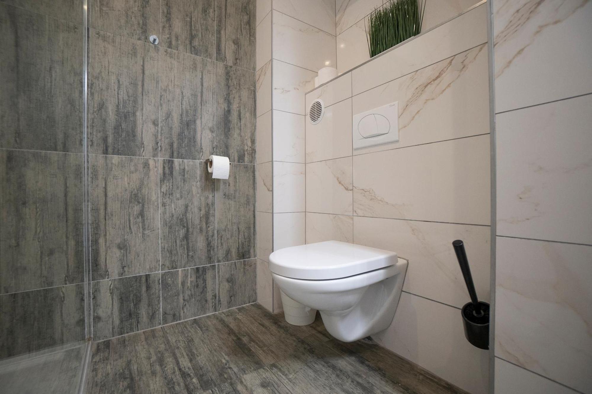 Appartement Brand New Renovated Near Augarten Wenen